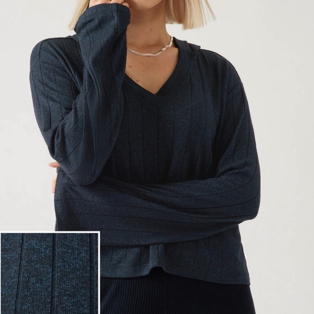 Athleta Blue V-Neck Ribbed Cropped Hoodie